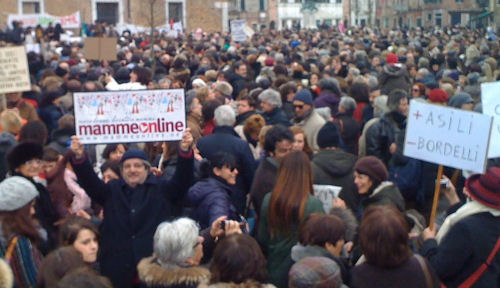 Mammeonline in piazza a Venezia